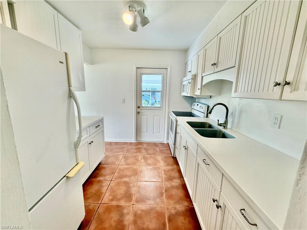 36 Heath Aster Ln Property Photo 11