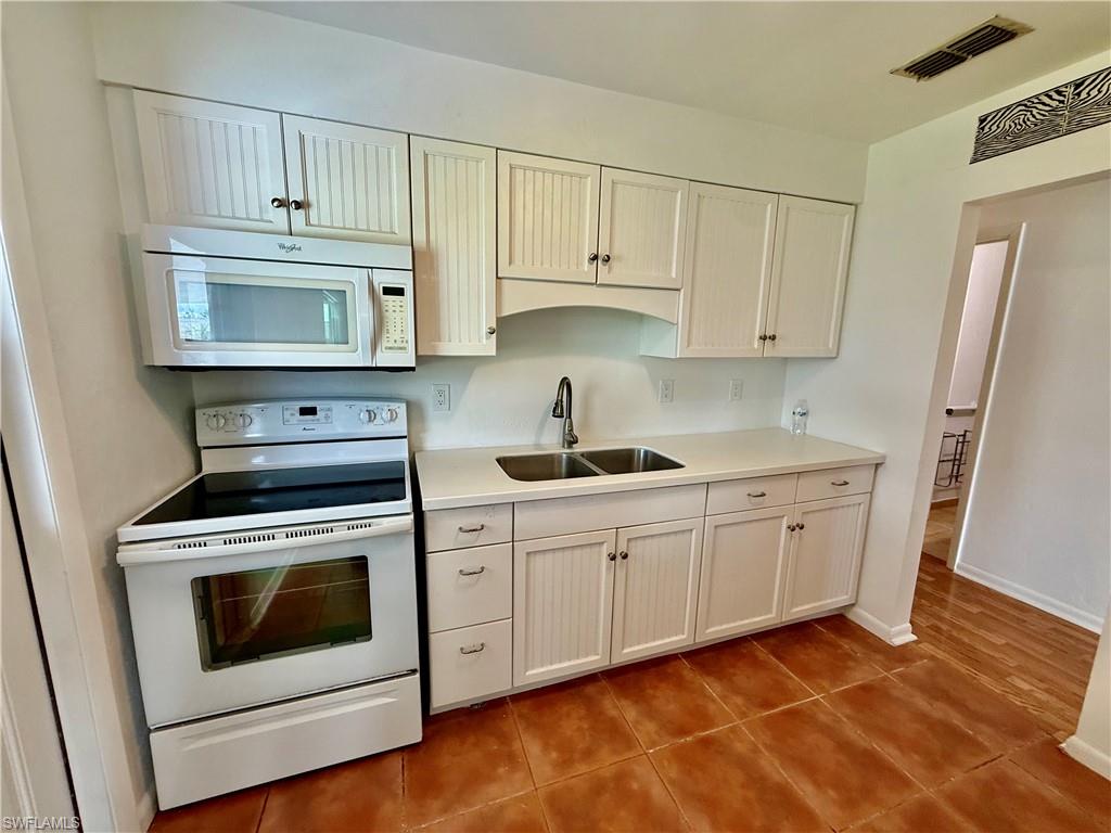 36 Heath Aster Ln Property Photo 12