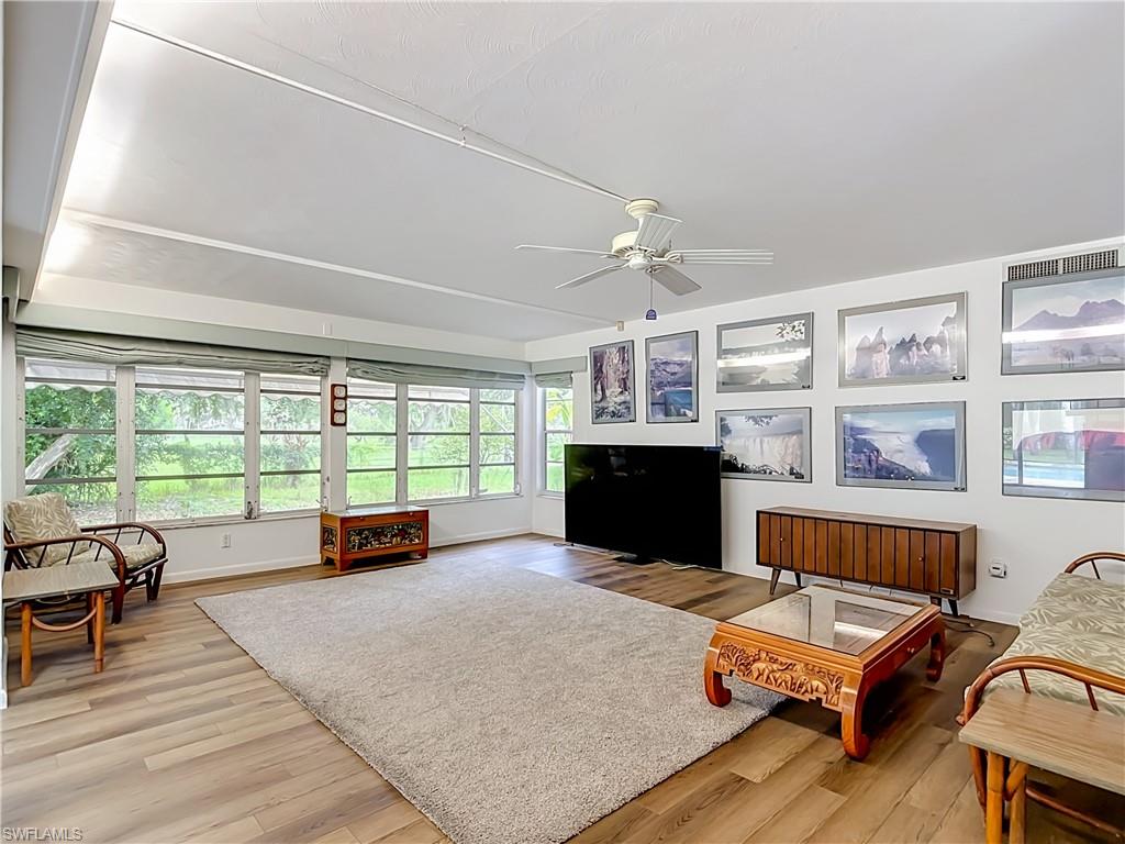 1625 Silverwood Ct Property Photo 3