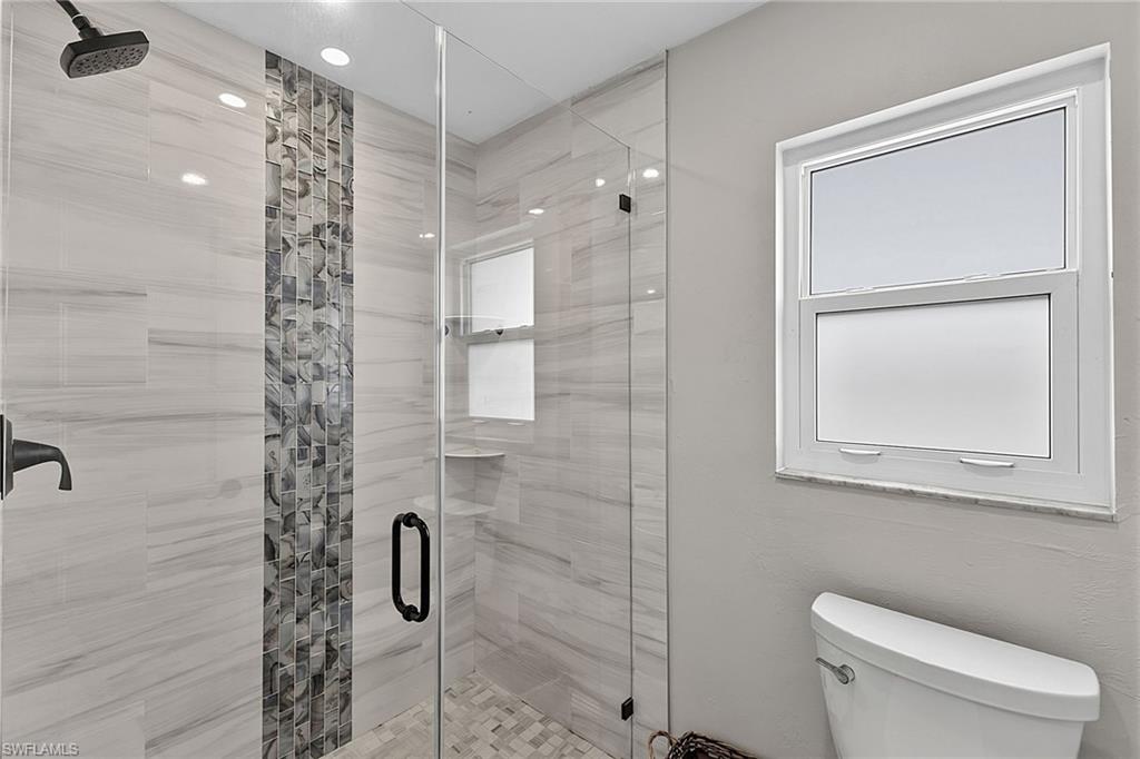 1230 Swan Ct Property Photo 20