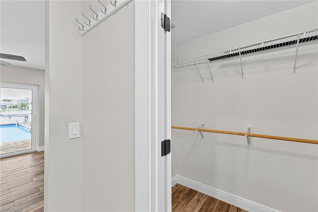 1230 Swan Ct Property Photo 21