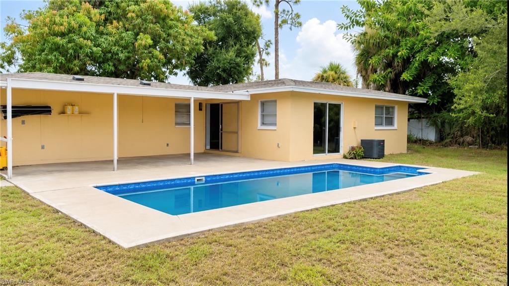 1634 Newport Ct Property Photo 1