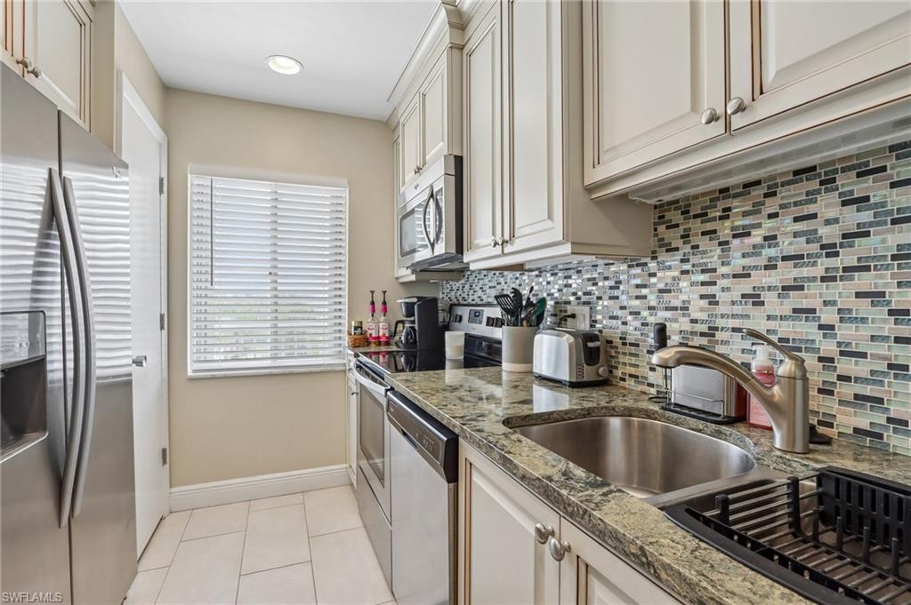 7400 Estero Blvd 315 Property Photo 4