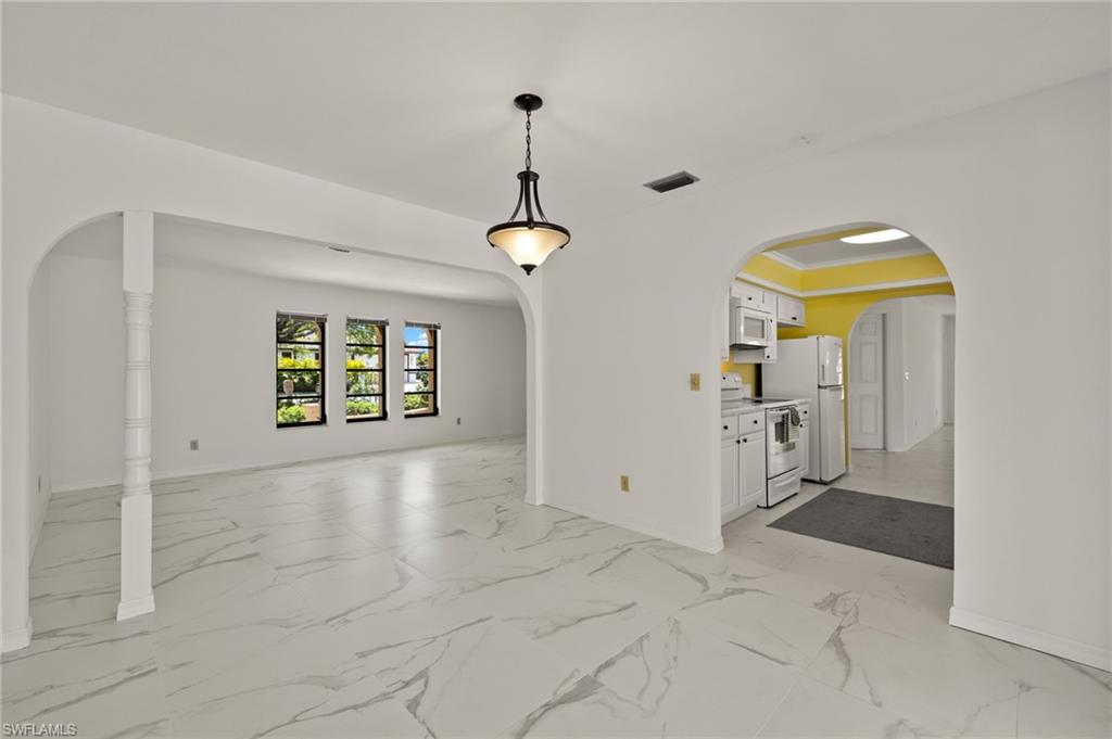1011 El Mar Ave Property Photo 3