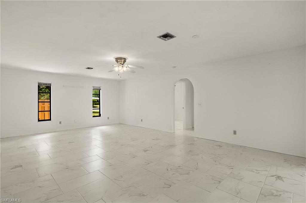 1011 El Mar Ave Property Photo 5