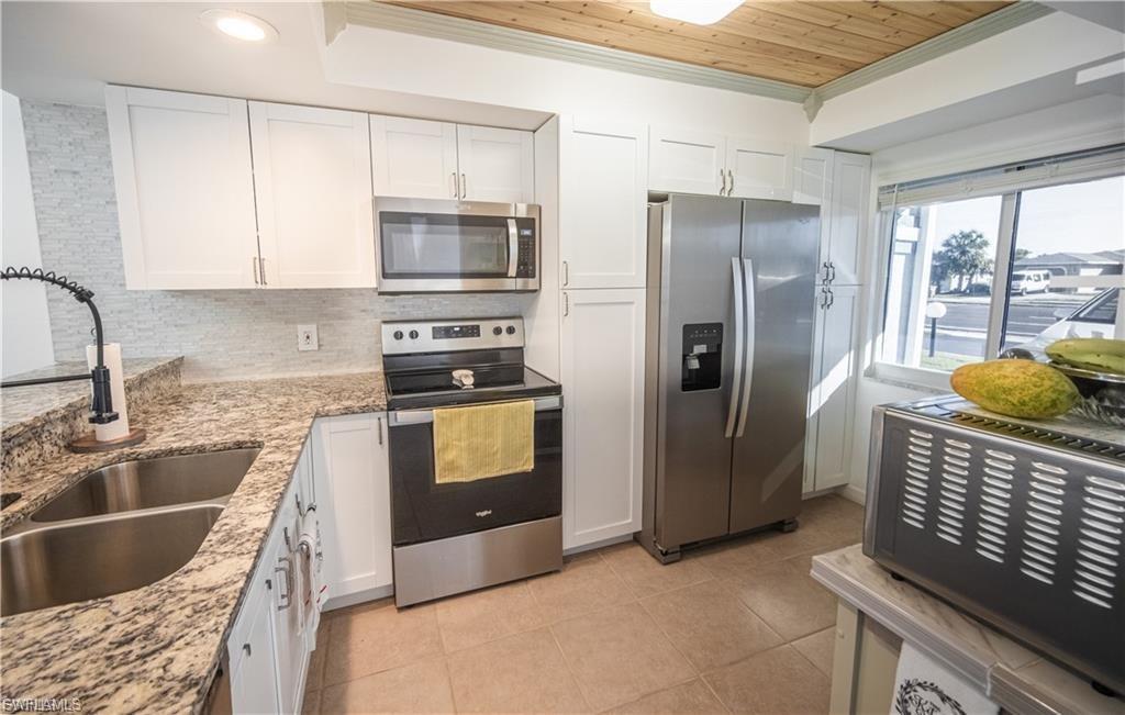 321 Cape Coral Pkwy W 109 Property Photo 5