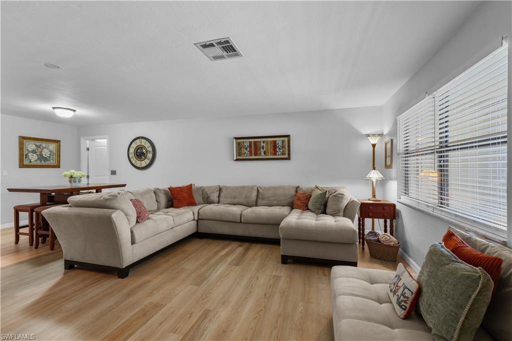4029 Country Club Blvd Property Photo 3