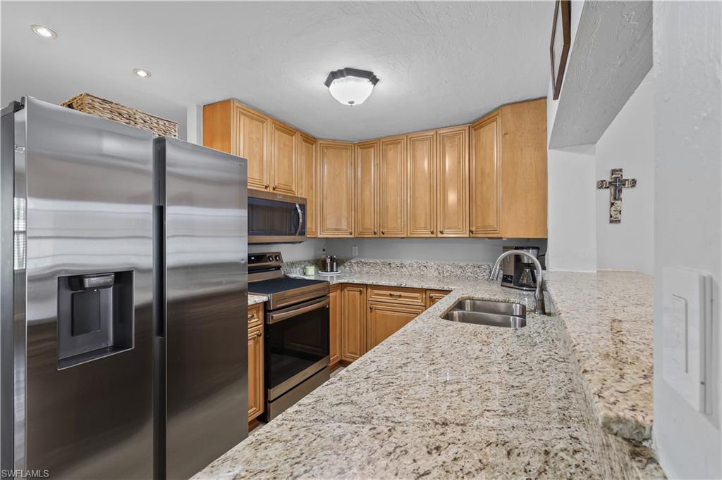 4029 Country Club Blvd Property Photo 13