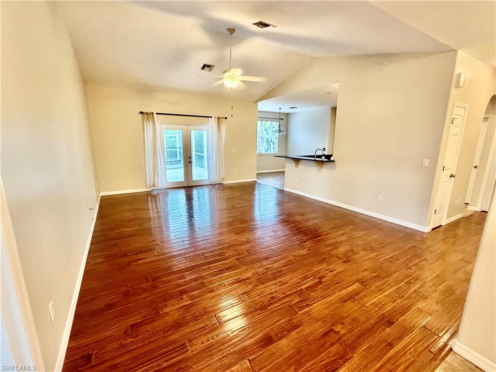 1466 Argyle Dr Property Photo 10