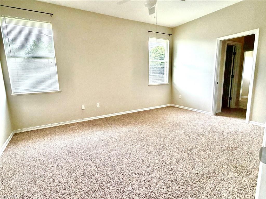 1466 Argyle Dr Property Photo 32