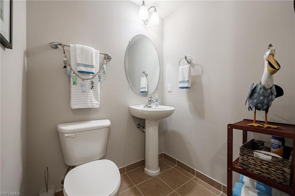 2825 Palm Beach Blvd 210 Property Photo 11