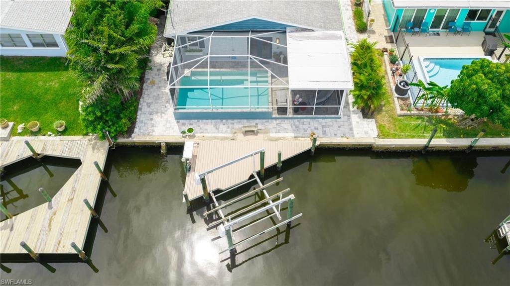 2574 Bayshore Dr Property Photo 2