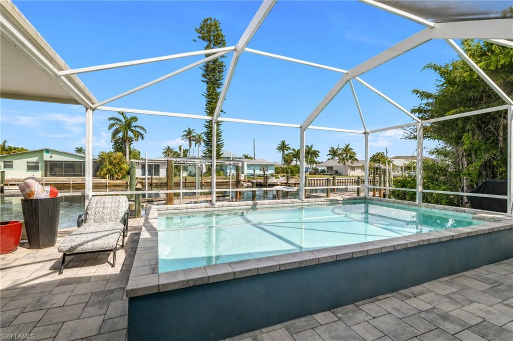 2574 Bayshore Dr Property Photo 24