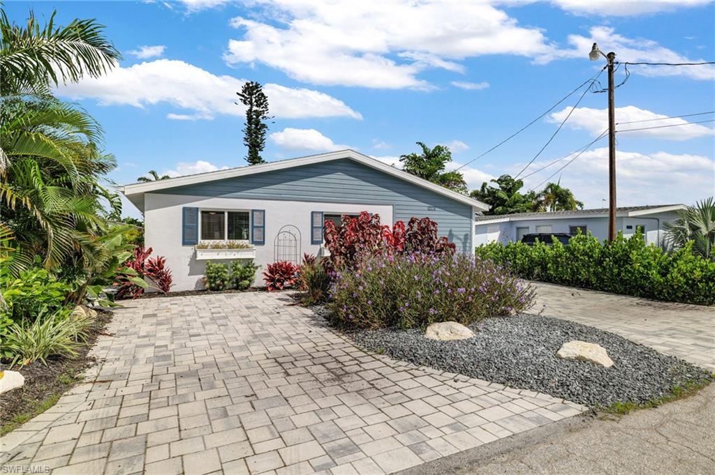 2574 Bayshore Dr Property Photo 40