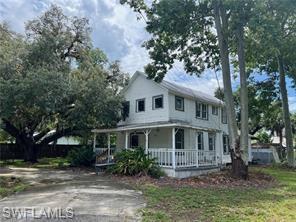 253 S Cypress ST Property Photo 1