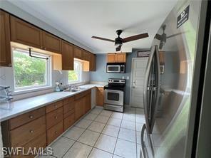 253 S Cypress St Property Photo 4