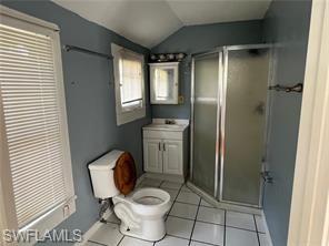 253 S Cypress St Property Photo 8