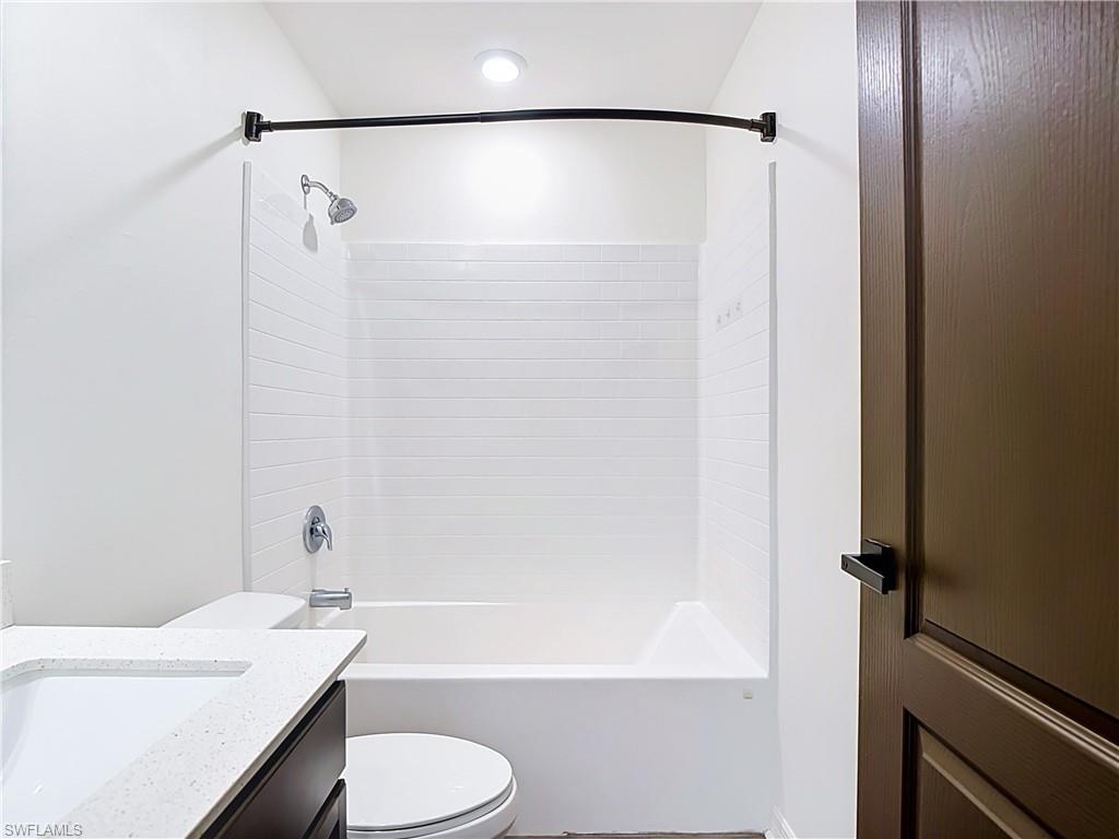 258 Lisette St Property Photo 11
