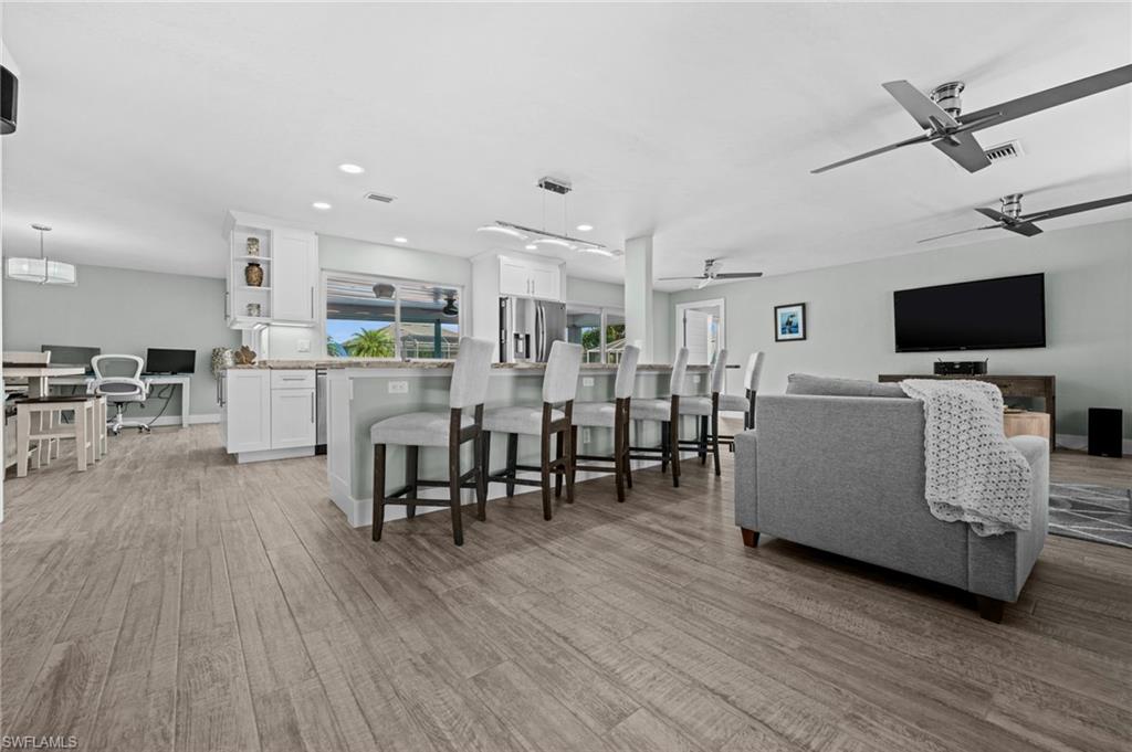 4914 Sorrento Ct Property Photo 7