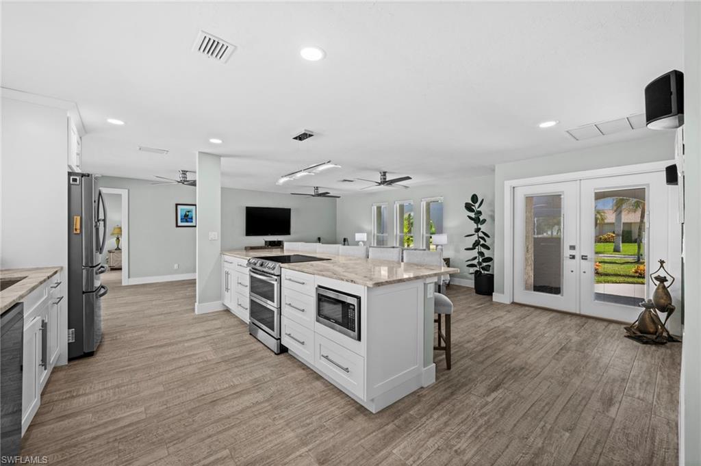 4914 Sorrento Ct Property Photo 12