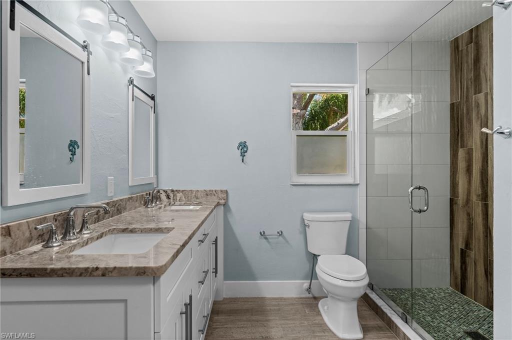 4914 Sorrento Ct Property Photo 23