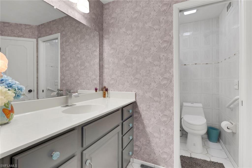 3605 Country Club Blvd C Property Photo 16