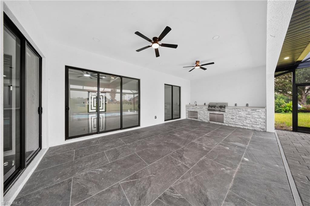 1335 Razorbill Ln Property Photo 17