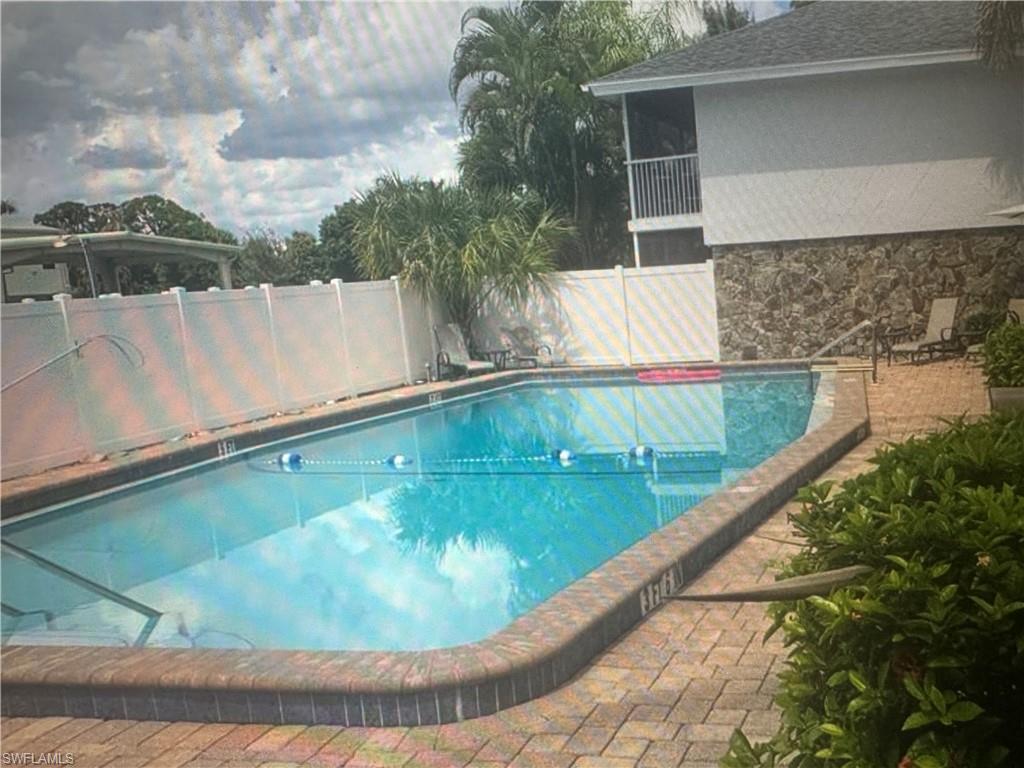 1849 Maravilla Ave A12 Property Photo 15