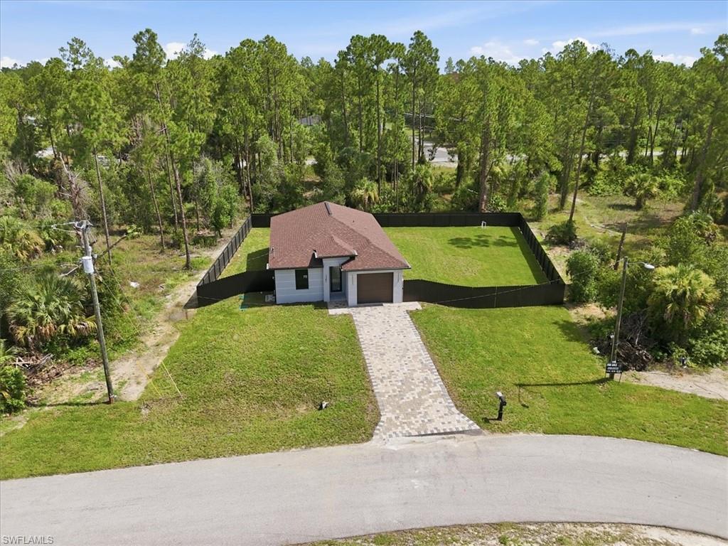 1151 Rachel St E Property Photo 2