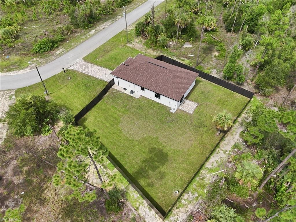1151 Rachel St E Property Photo 9