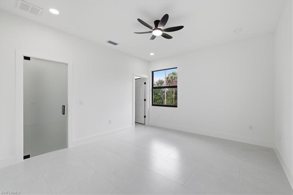 1151 Rachel St E Property Photo 24
