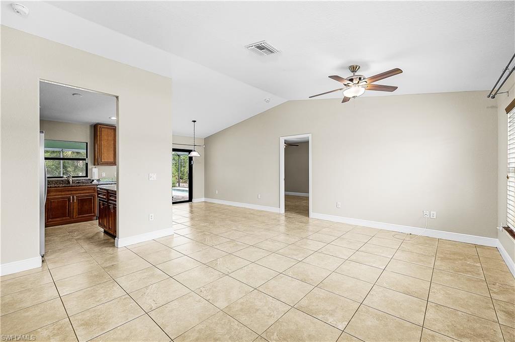 11463 Oakland Dr Property Photo 6