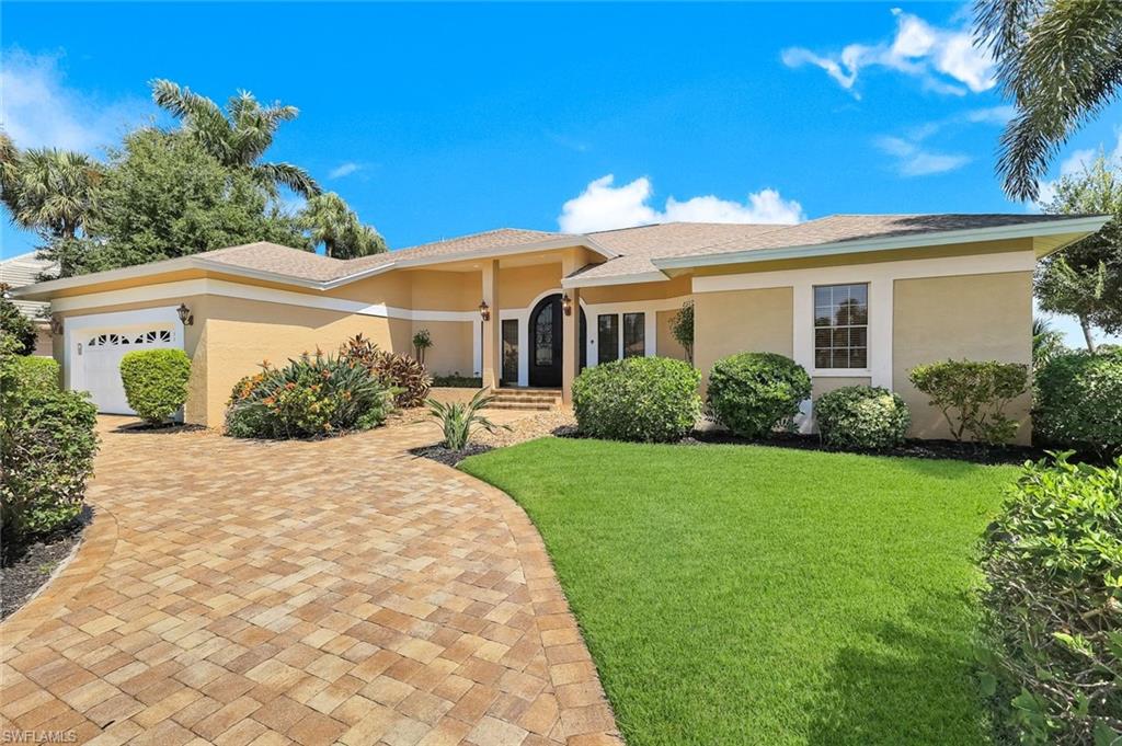 16111 Forest Oaks Dr Property Photo 3