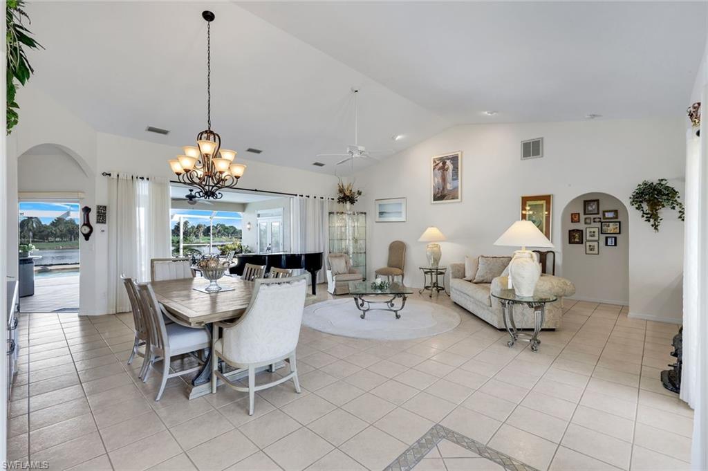 16111 Forest Oaks Dr Property Photo 11