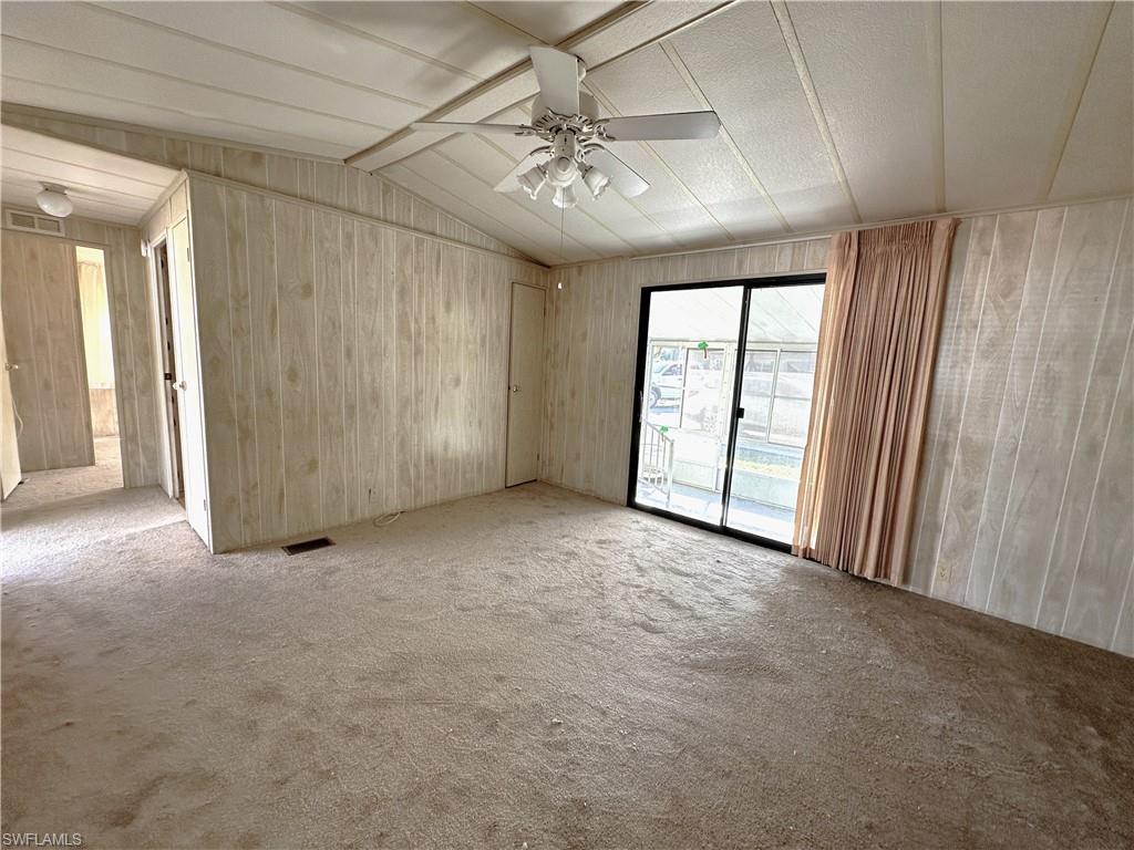 280 Flame Ln Property Photo 6