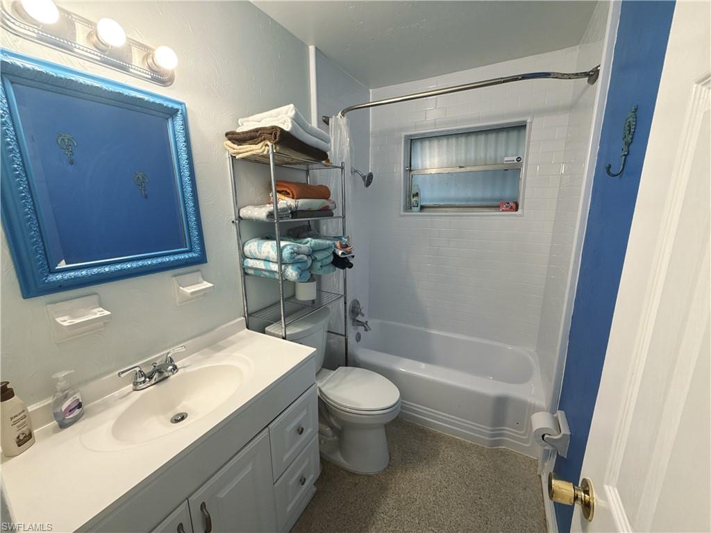 930 Narcissus St Property Photo 13