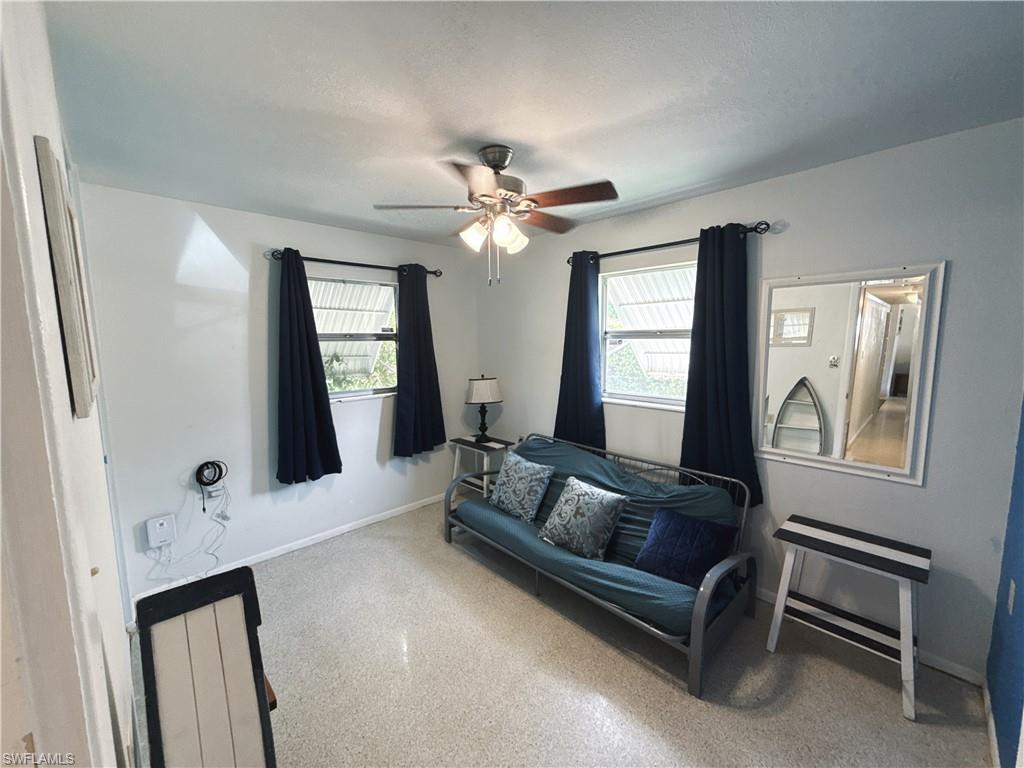 930 Narcissus St Property Photo 15