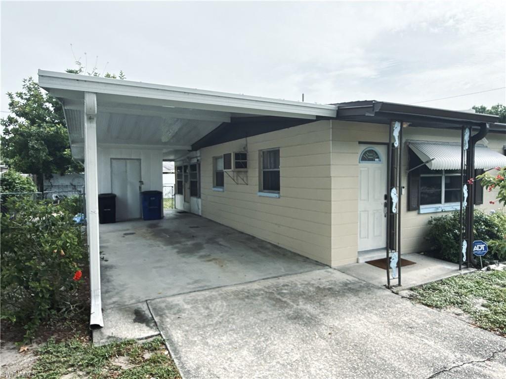 930 Narcissus St Property Photo 16