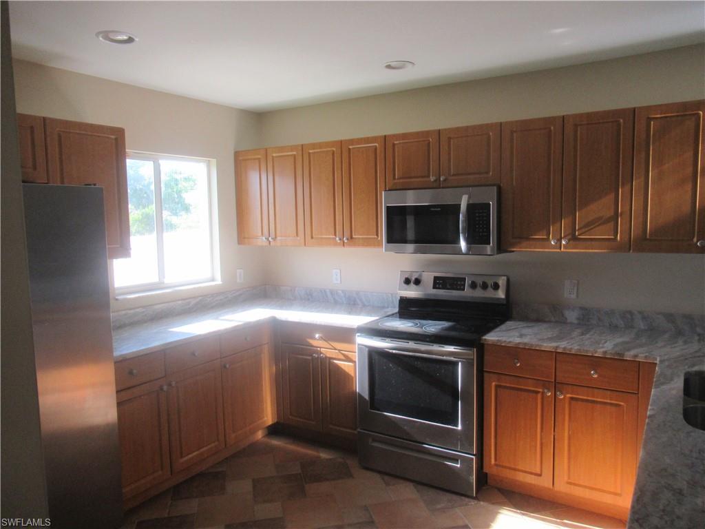 1622 Ne 33rd Ter Property Photo 5