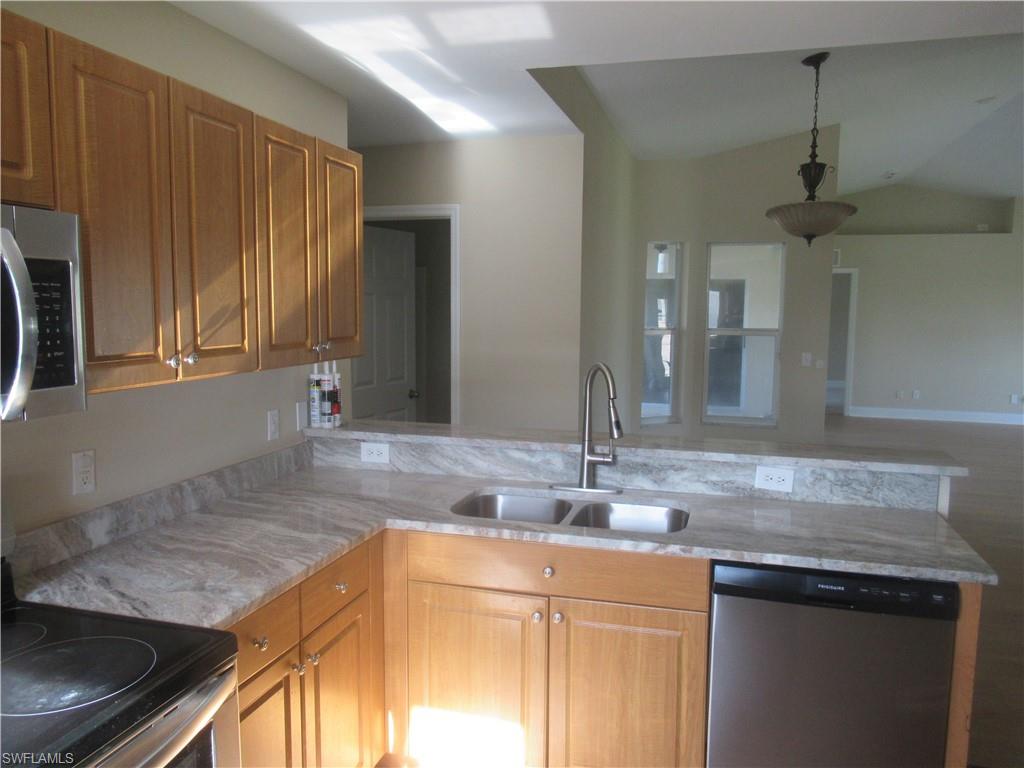 1622 Ne 33rd Ter Property Photo 7