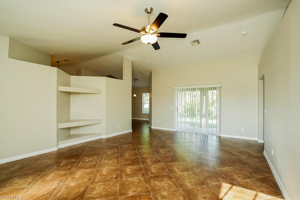 218 Sw 11th Ave Property Photo 3