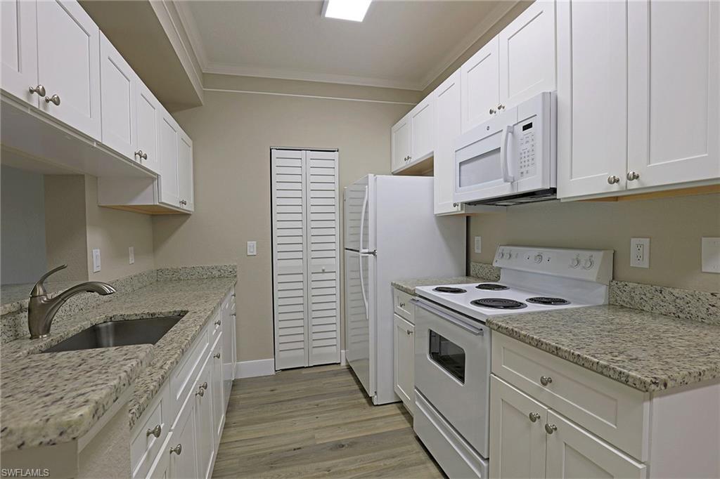11540 Villa Grand 1207 Property Photo 3
