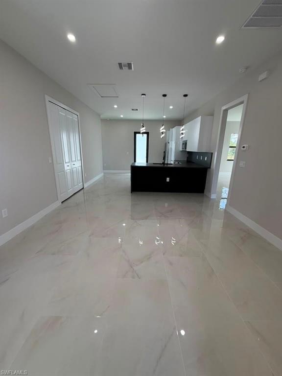 932 Dempsey St Property Photo 3