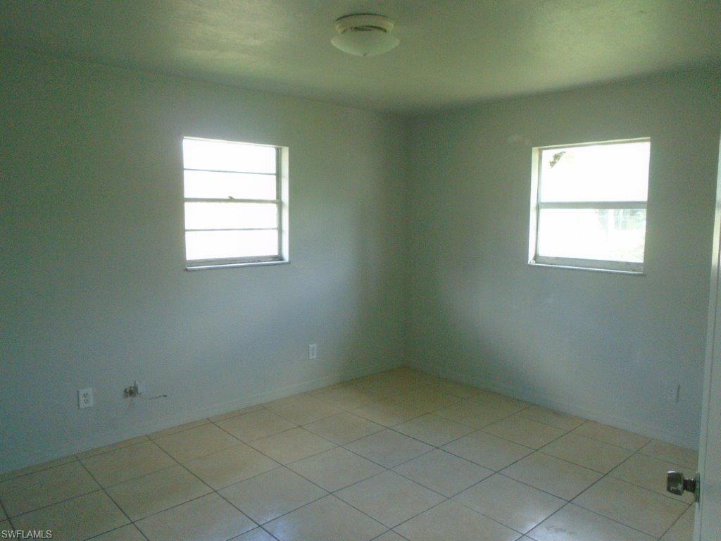 4941 Howard St Property Photo 5
