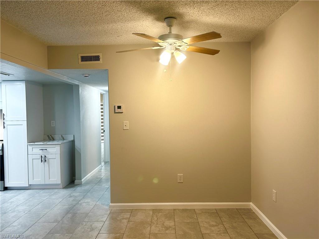 4906 Victoria Dr 103 Property Photo 9