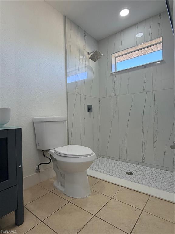 1412-1414 W 12th St Property Photo 7