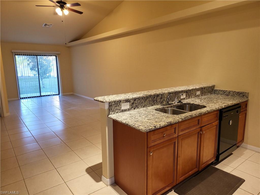 4525 Sw 8th Pl Property Photo 4