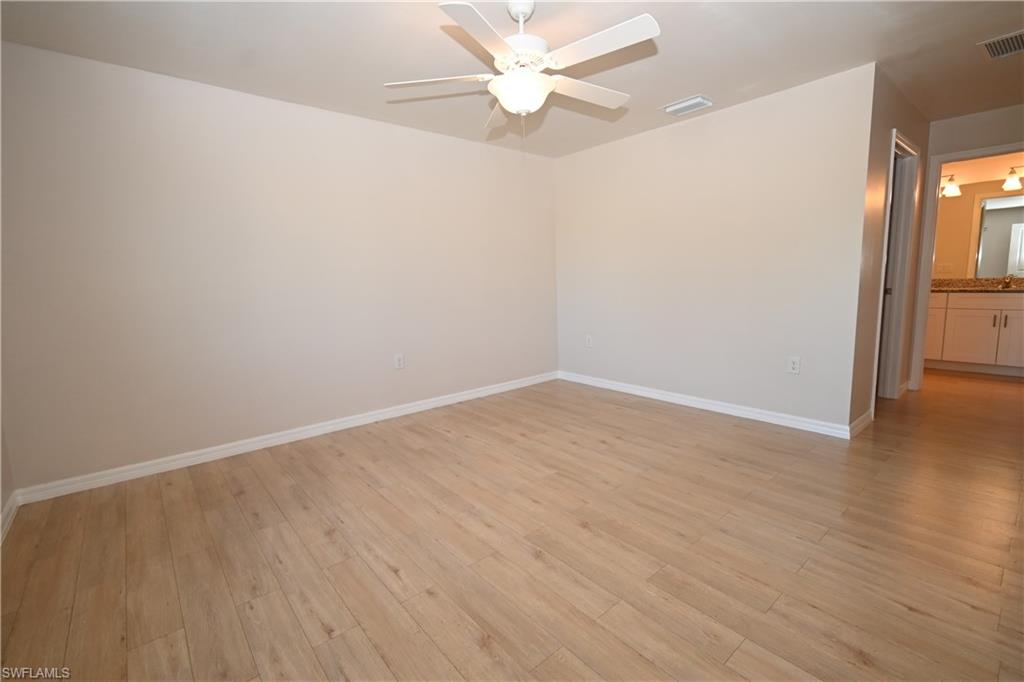 1914 Ne 13th Pl Property Photo 7