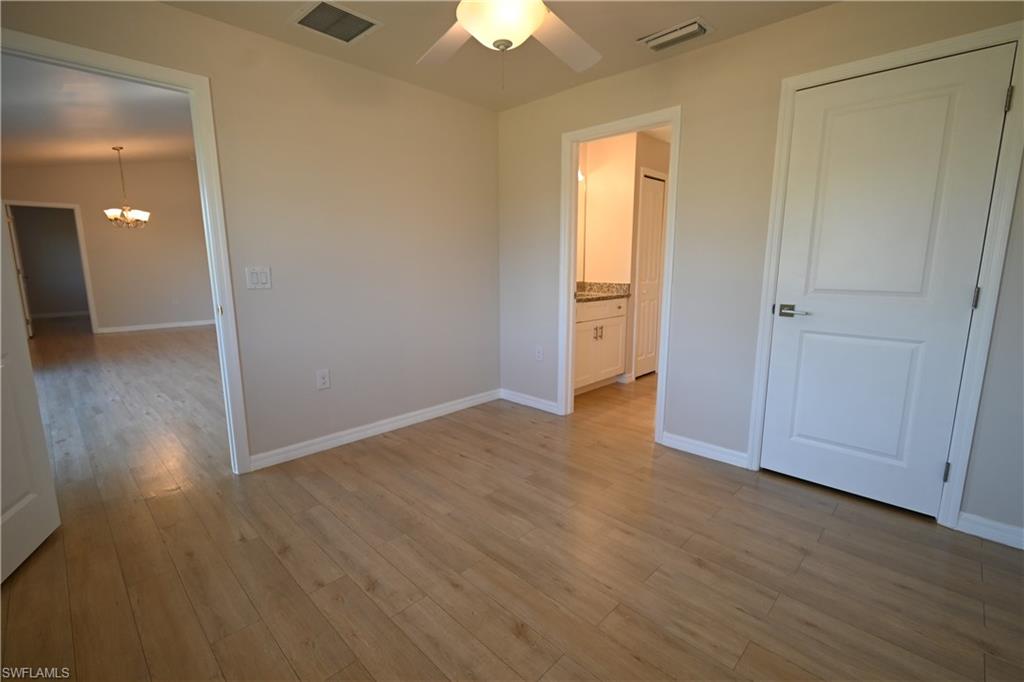 1914 Ne 13th Pl Property Photo 12