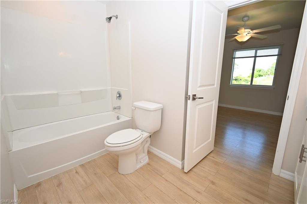 1914 Ne 13th Pl Property Photo 13
